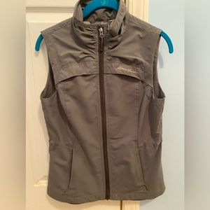 EDDIE BAUER green vest size: xs